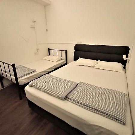 Ostello Sydney Backpackers Jonker Street Melaka Esterno foto